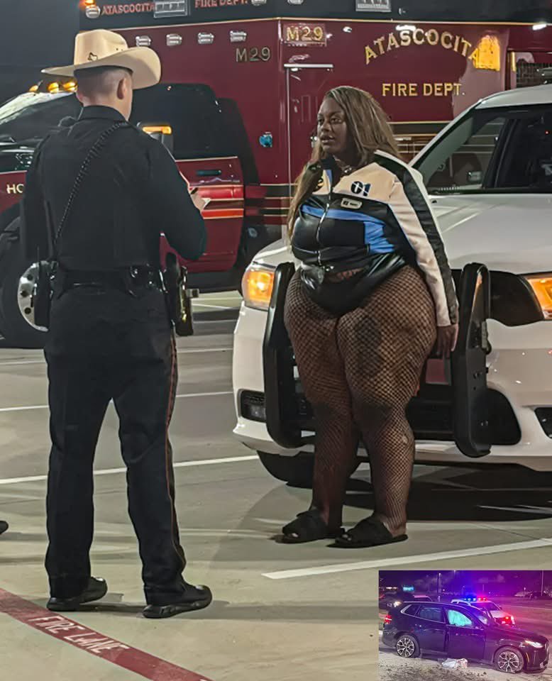 Legendary BBW Booty in Cuffs After Crash #UpQZ2GE5